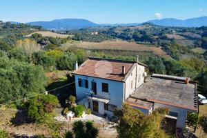CASA INDIPENDENTE A COLLEVECCHIO