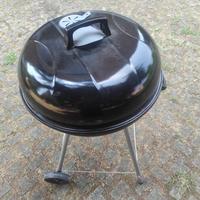 Barbecue BBQ a sfera con coperchio