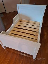 Coppia di letti allungabili Sundvik di Ikea 