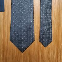 cravatta del prestigioso marchio Louis Vuitton 