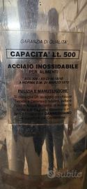 Cisterna in acciaio inox per alimenti da 500 L.