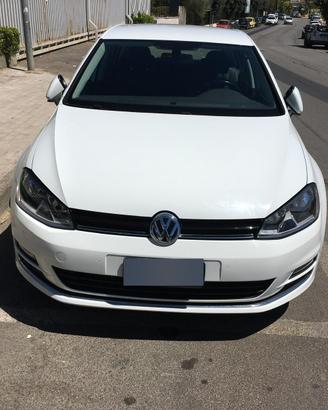 VOLKSWAGEN GOLF 1.6 TDI HIGHLIGHT – 2014