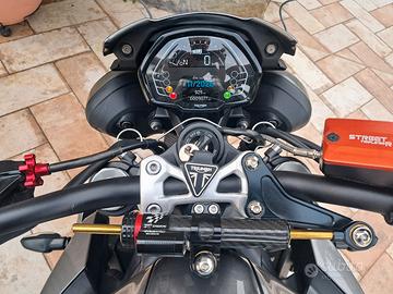 Triumph street triple R