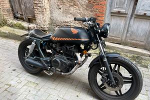 Honda cb 400 N cafe racer
