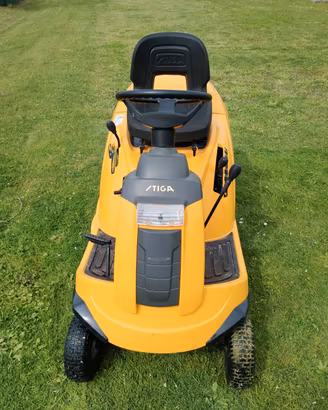 trattorino taglia  erba 