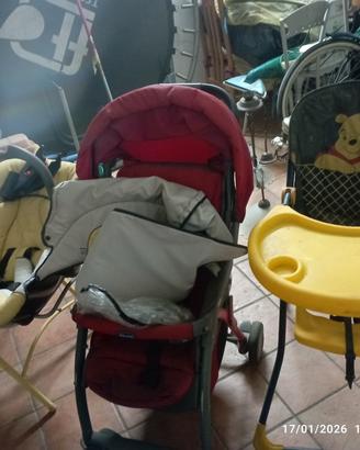 trio passeggino, ovetto e seggiolone per le pappe