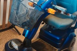 Scooter elettrico per anziani