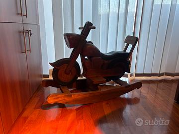 MOTO DONDOLO LEGNO