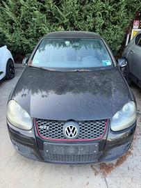 VOLKSWAGEN GOLF GTI DEL 2006 PER RICAMBI