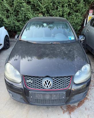 VOLKSWAGEN GOLF GTI DEL 2006 PER RICAMBI
