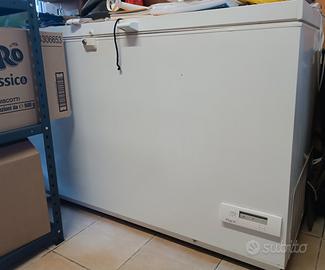 congelatore a pozzetto 