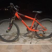 Mountain Bike b twin per bambino 8-12 anni