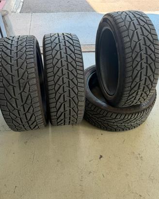 Pneumatici invernali 255 45 r20 Riken Snow Suv