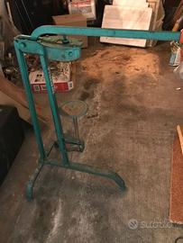 Macchina per tappi di sughero