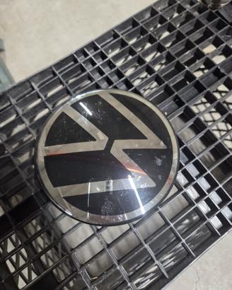 Emblema anteriore supporto per radar ACC
