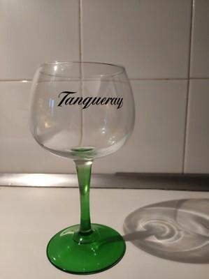 bicchieri Tanqueray Gin 