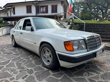 Mercedes-Benz 200e