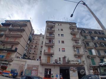 Trilocale in via Calabira