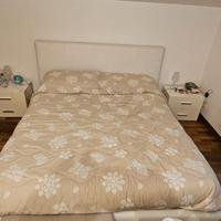 Letto contenitore e comodini 