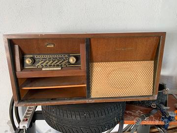 Radio d'epoca WEGA con giradischi - Anni 50Vintage