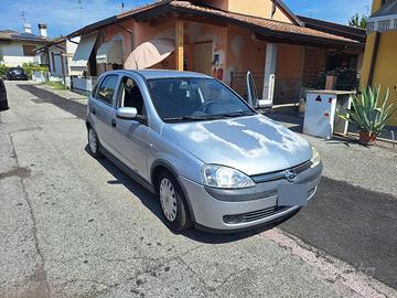 Opel Corsa 1.2 neopatentati 