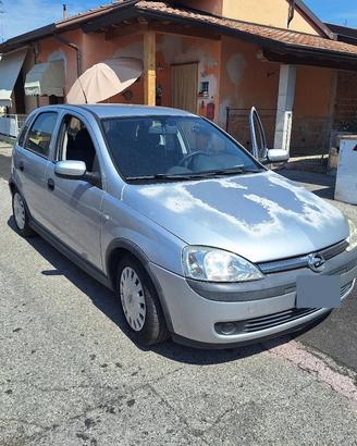 Opel Corsa 1.2 neopatentati 