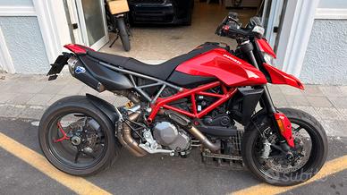 Hypermotard 950