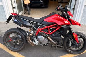 Hypermotard 950