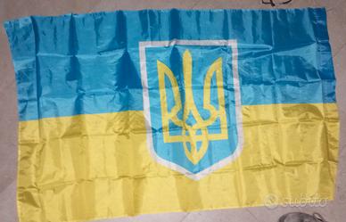 bandiera ucraina con stemma