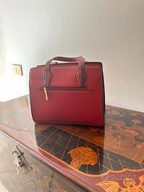 Borsa bordeaux in ecopelle a mano