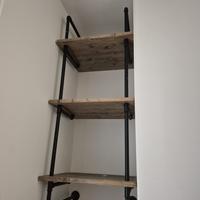 Scaffale stile industriale