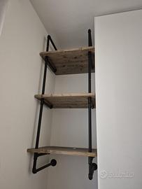 Scaffale stile industriale