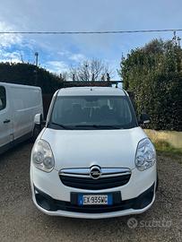 Opel Combo 2015 benzina/metano
