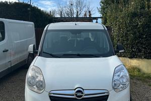 Opel Combo 2015 benzina/metano