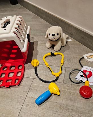 Giocattolo-Set veterinario, trasportino, cagnolino