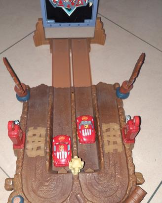 Cars Disney con due automobiline