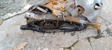 Parte di motore lambretta.50cc