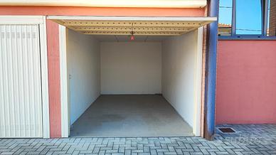 GARAGE frz. PONTE TARO, NOCETO (PR)