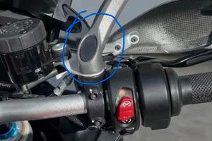 Tappi specchietti multistrada v2 / v4