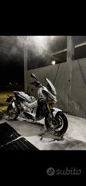 X-Adv. 750