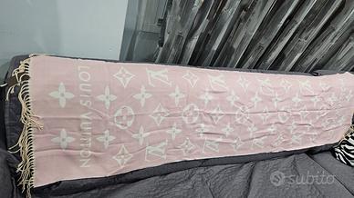 sciarpa vuitton