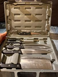Set di coltelli con valigetta