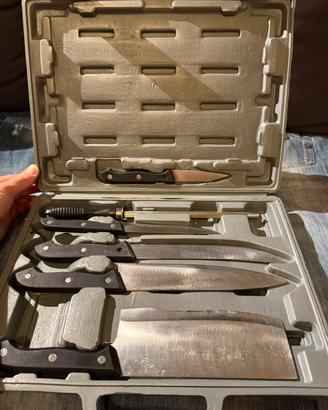 Set di coltelli con valigetta