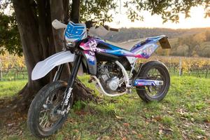 Husqvarna SMR 125 4T motard