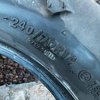 Gomme quad side by side