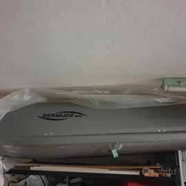 Baule/box auto di grandi dimensioni 