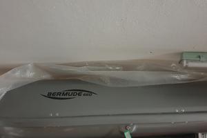 Baule/box auto di grandi dimensioni 