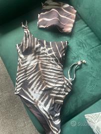 Costume Goldenpoint + copricostume coordinato