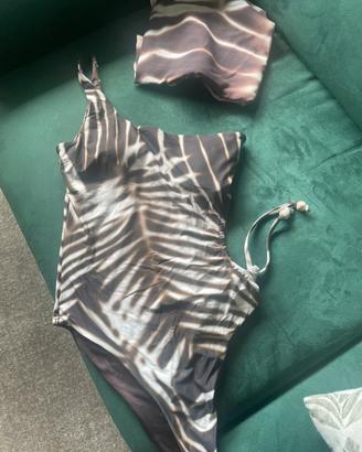 Costume Goldenpoint + copricostume coordinato