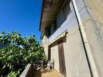 CASA SEMINDIPENDENTE A ALBINO